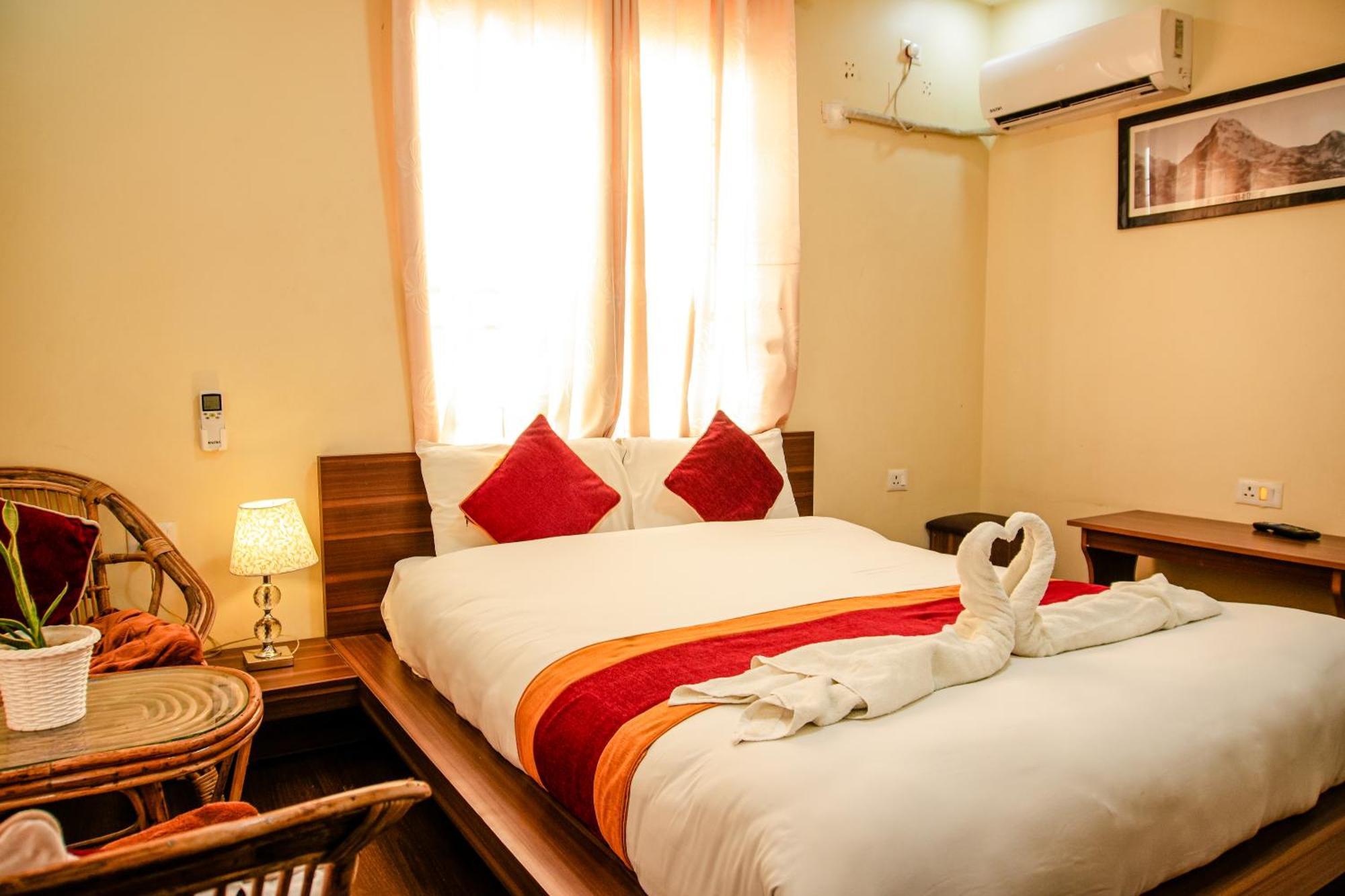 Hotel Edingo Inn Itahari ภายนอก รูปภาพ