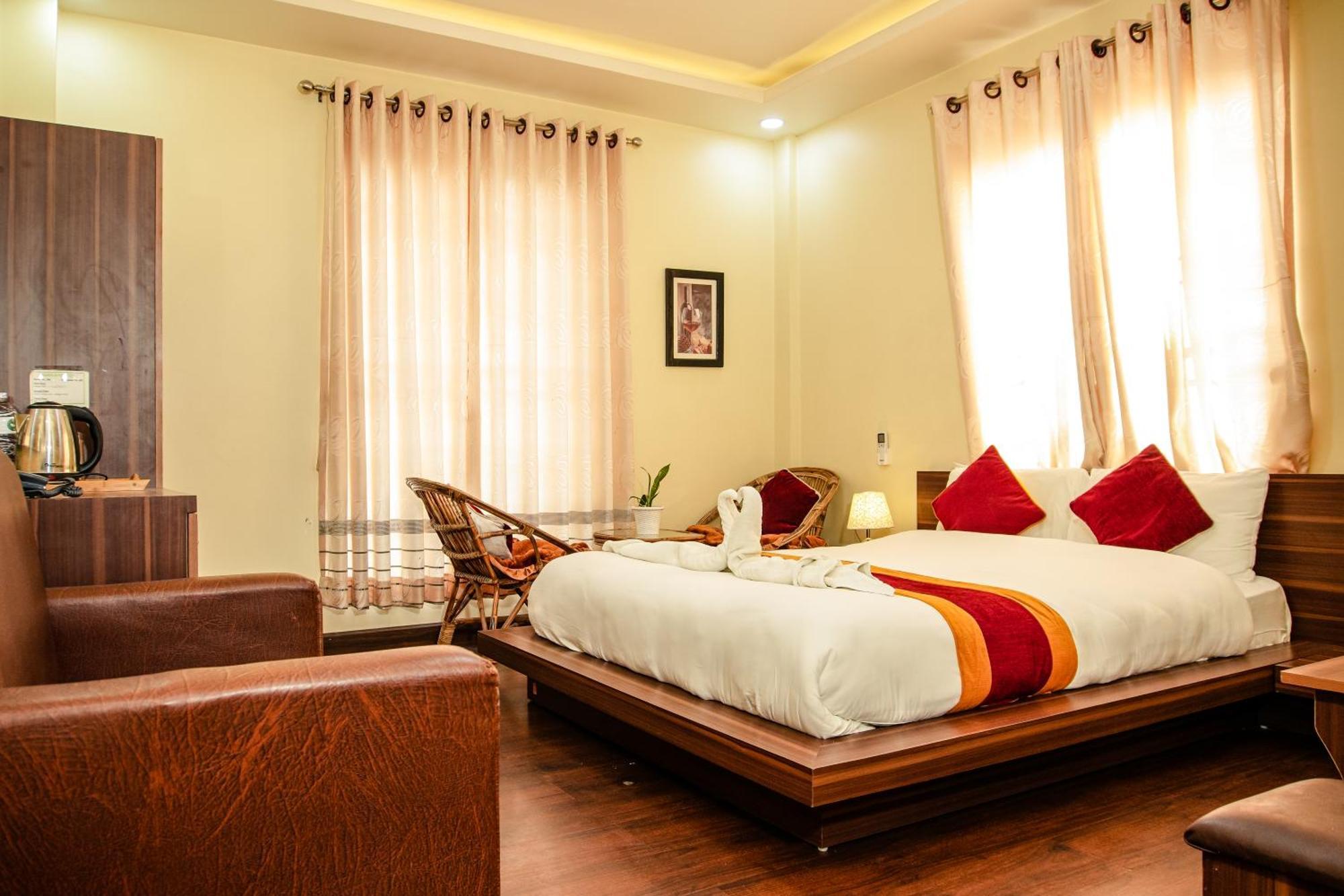 Hotel Edingo Inn Itahari ภายนอก รูปภาพ