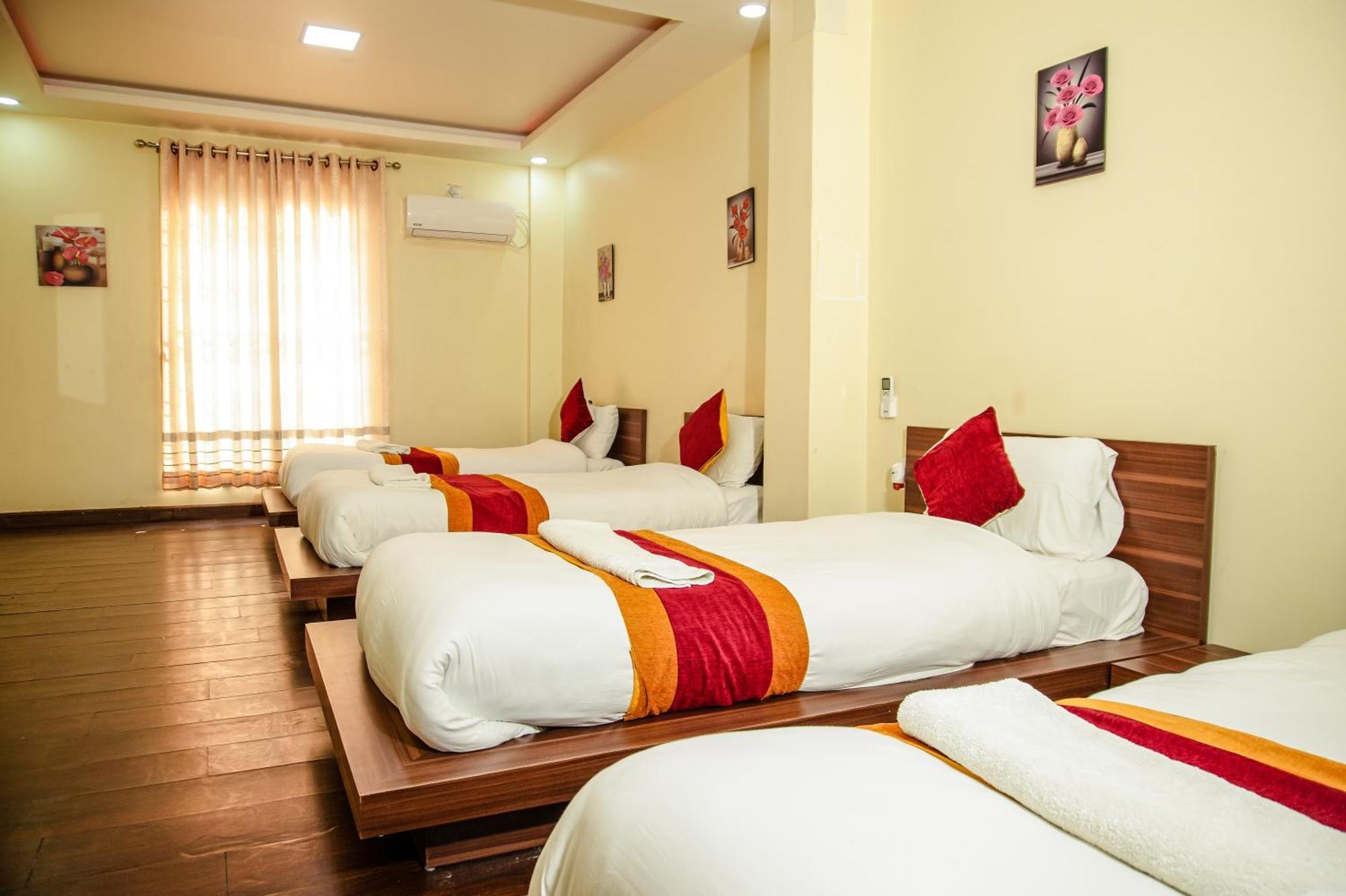 Hotel Edingo Inn Itahari ภายนอก รูปภาพ