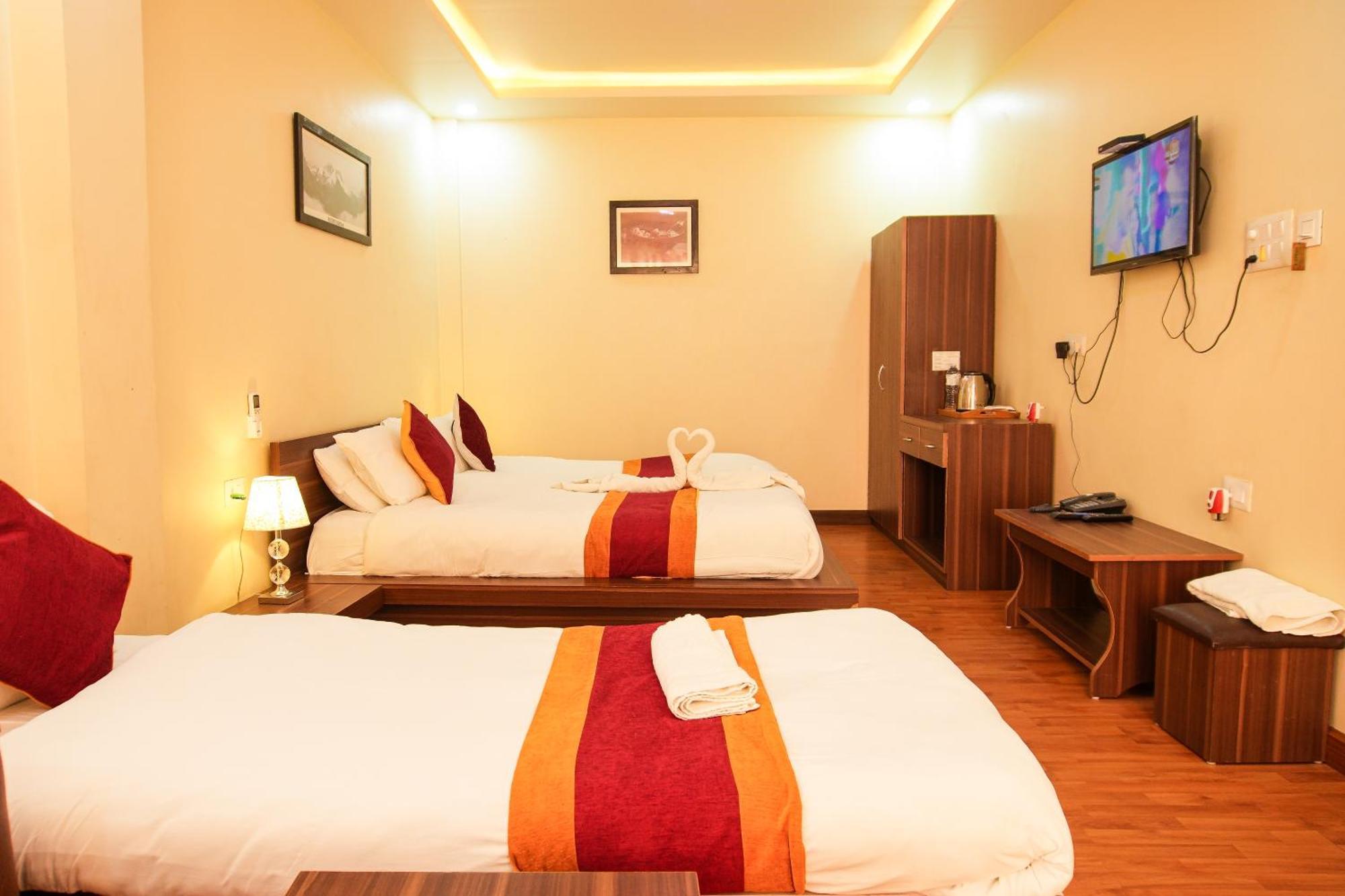 Hotel Edingo Inn Itahari ภายนอก รูปภาพ