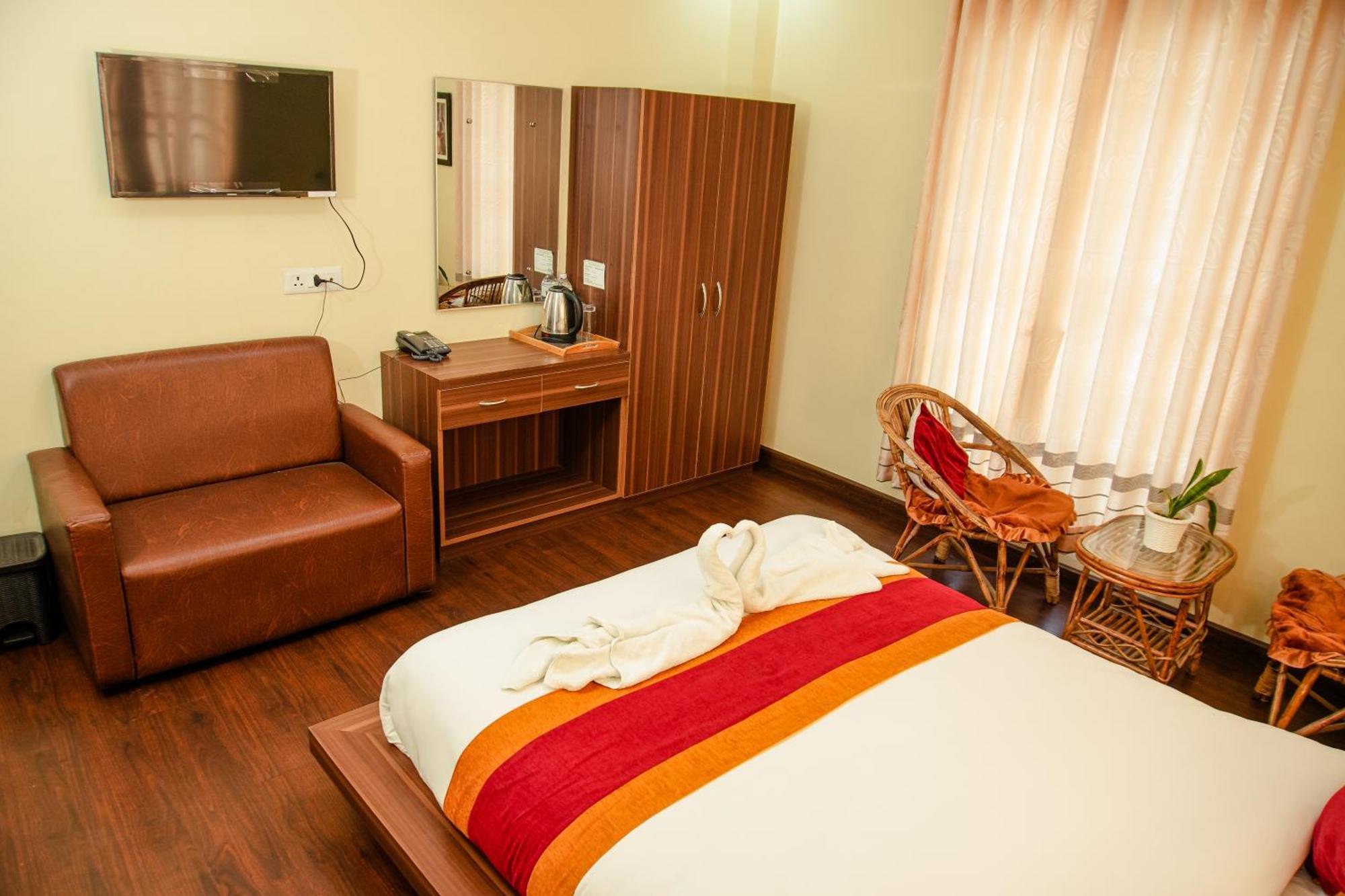 Hotel Edingo Inn Itahari ภายนอก รูปภาพ